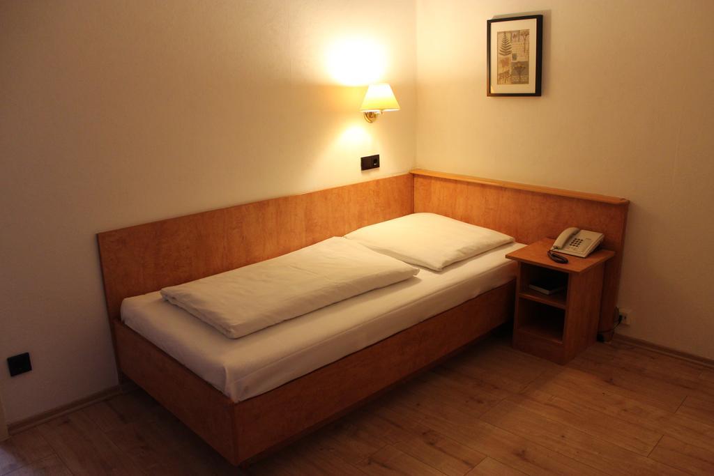 Hotel Gaya Bad Soden am Taunus Pokoj fotografie