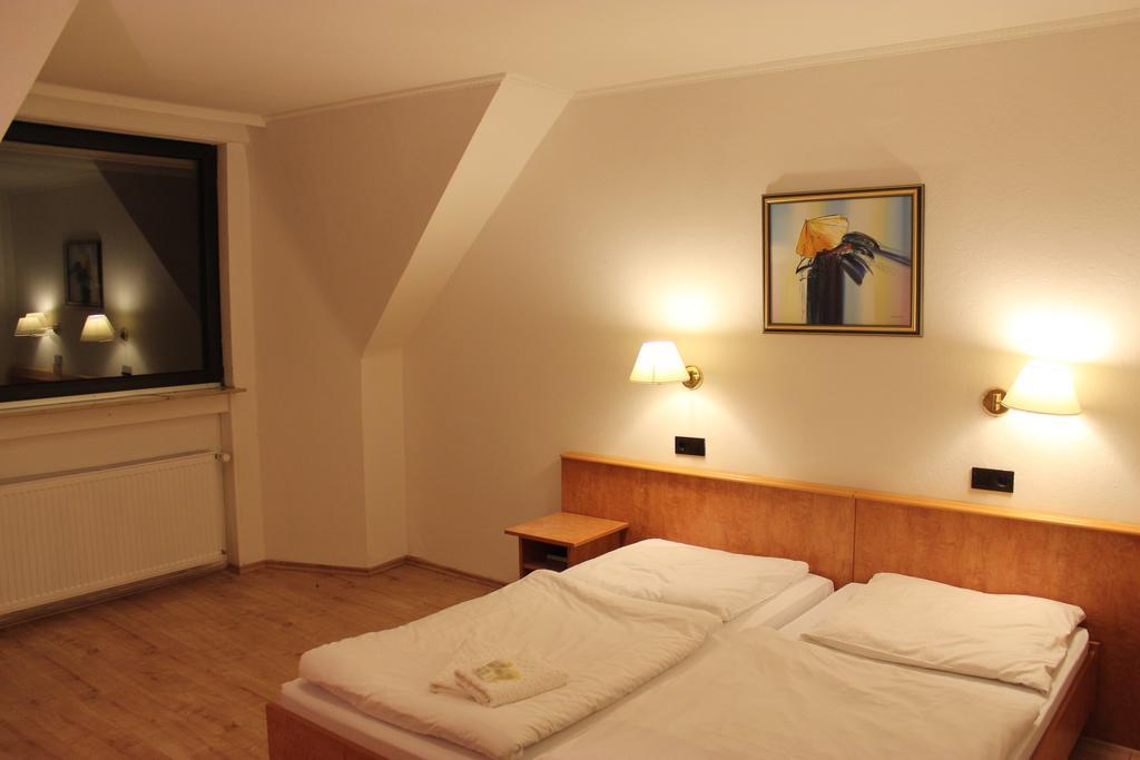 Hotel Gaya Bad Soden am Taunus Pokoj fotografie